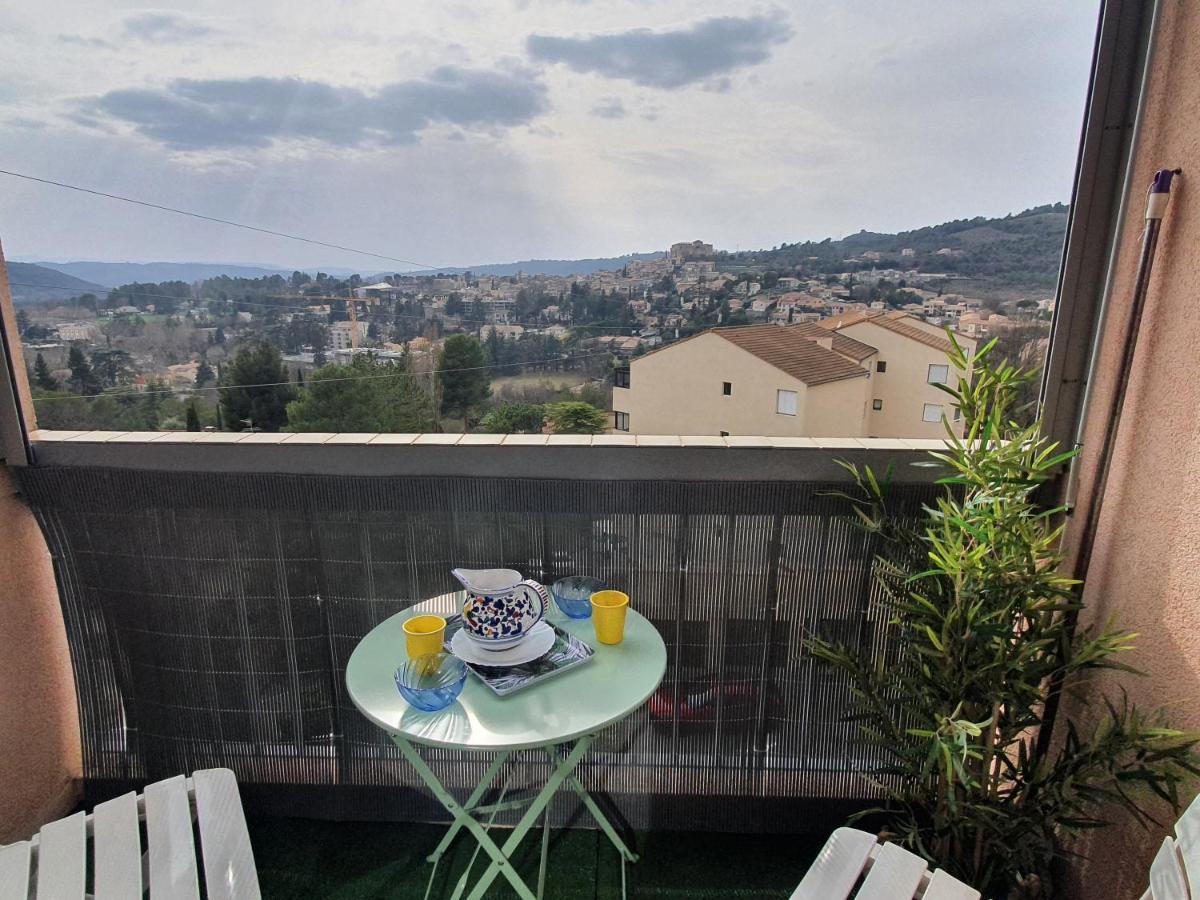 La Vue Du Chateau - Tout Confort Gréoux-les-Bains Esterno foto