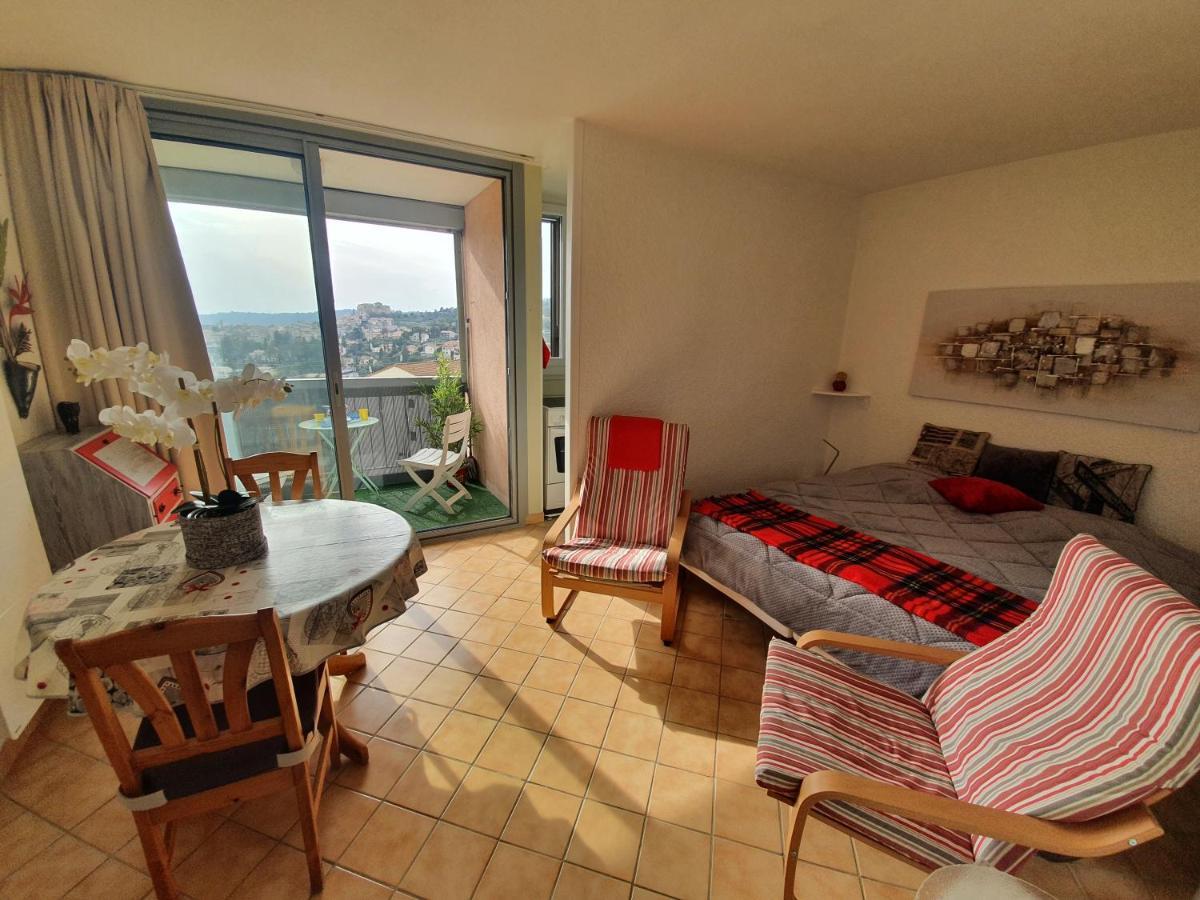 La Vue Du Chateau - Tout Confort Gréoux-les-Bains Esterno foto