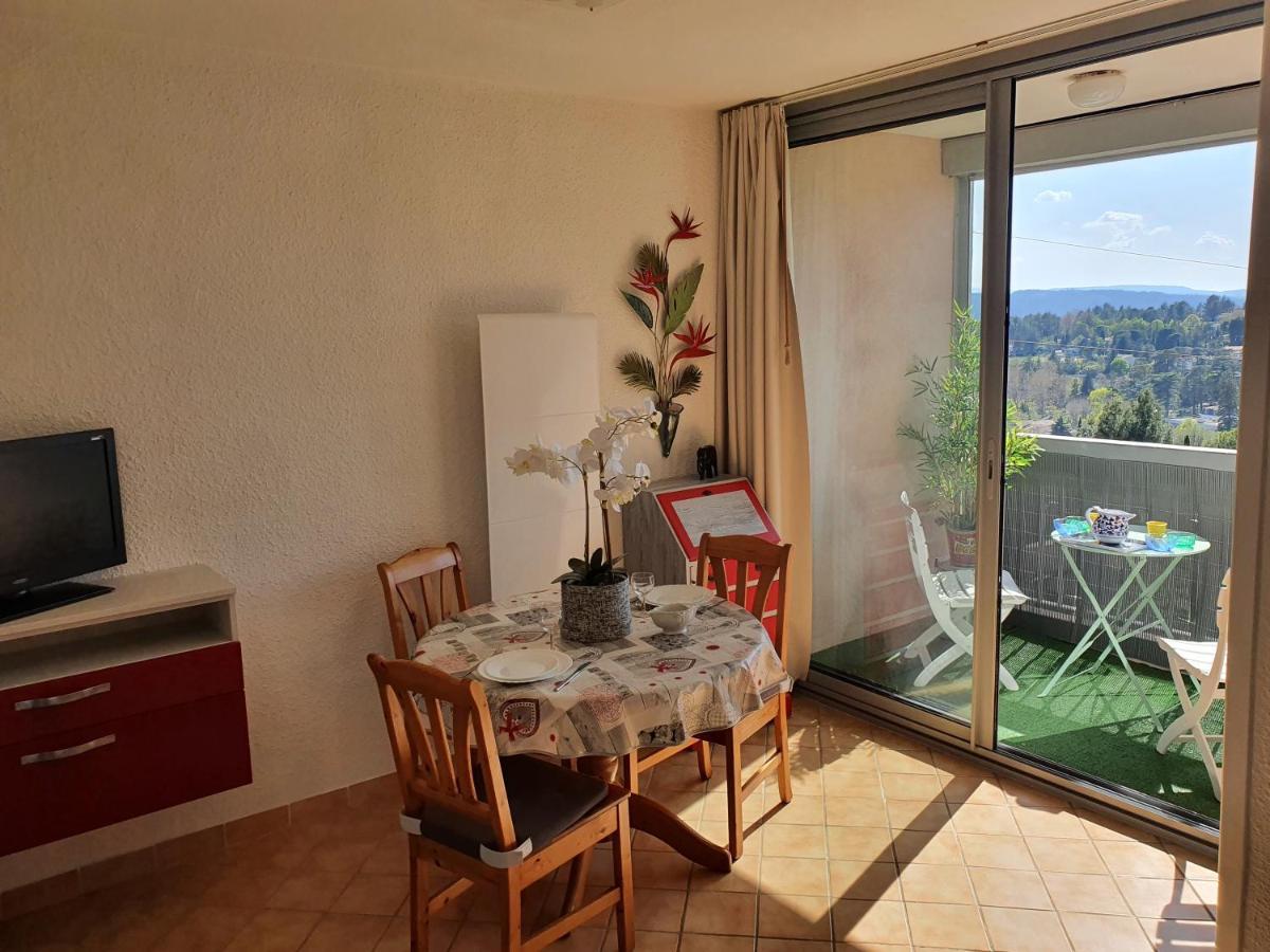 La Vue Du Chateau - Tout Confort Gréoux-les-Bains Esterno foto
