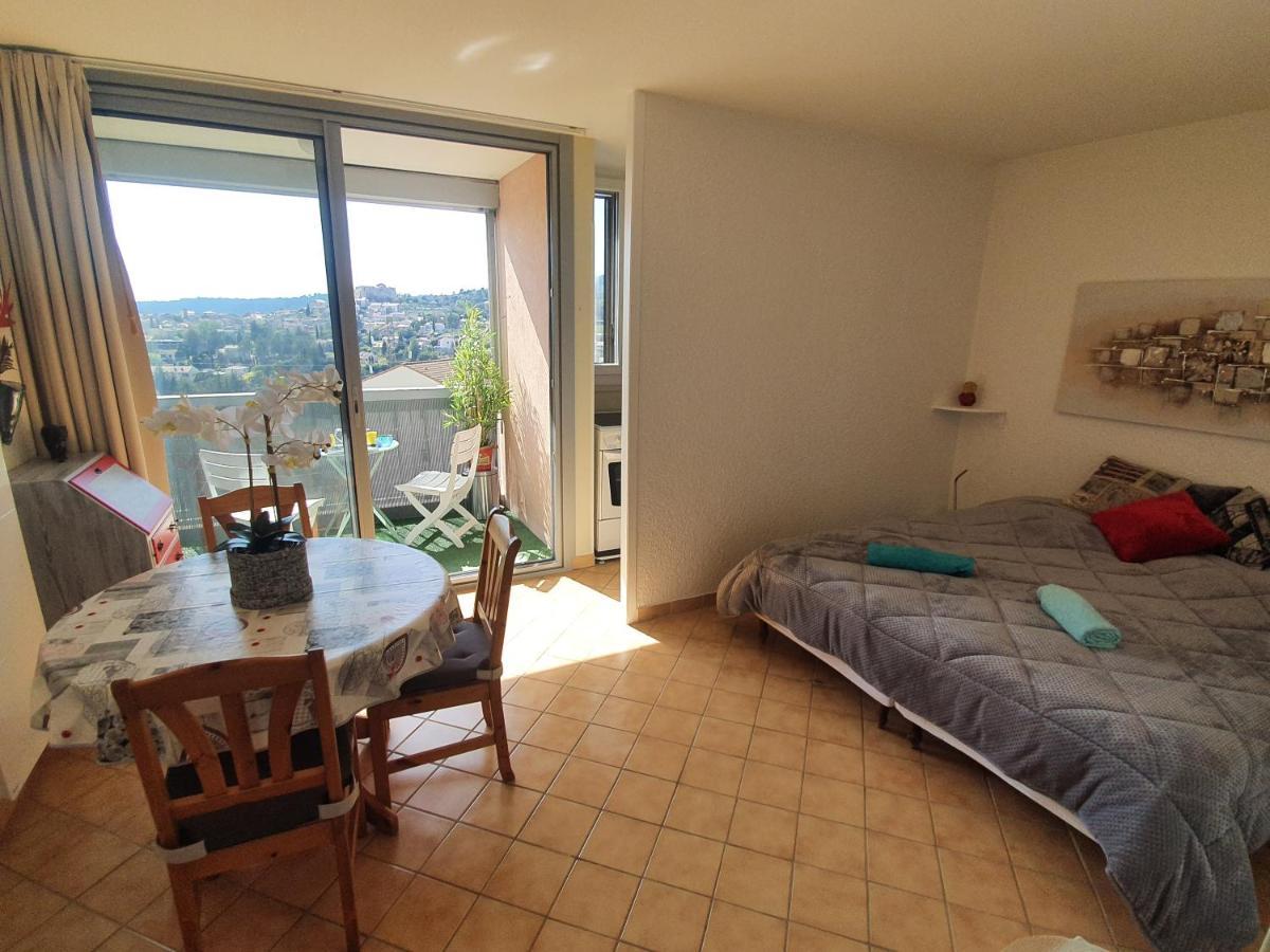 La Vue Du Chateau - Tout Confort Gréoux-les-Bains Esterno foto